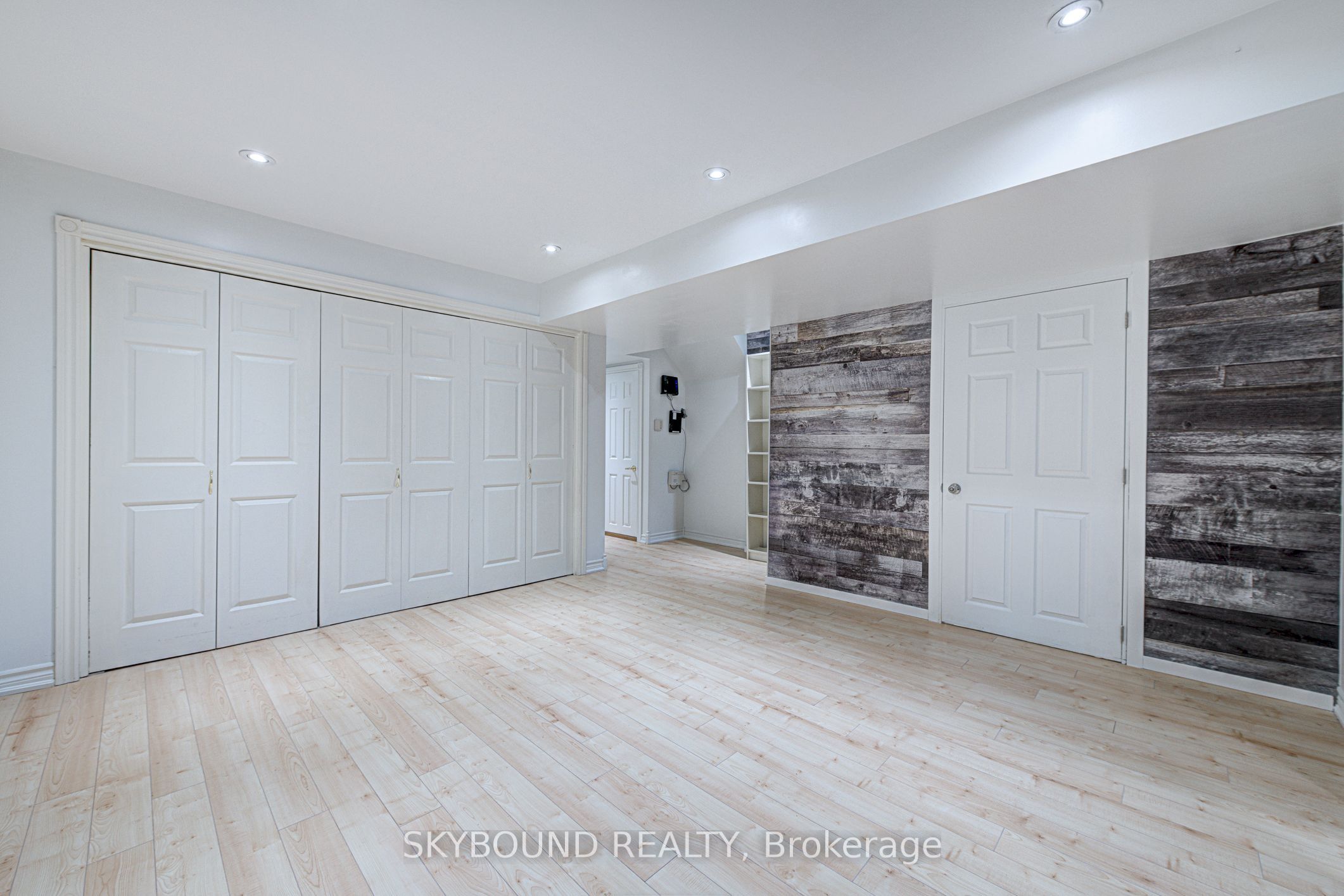 343 Runnymede Road Lower