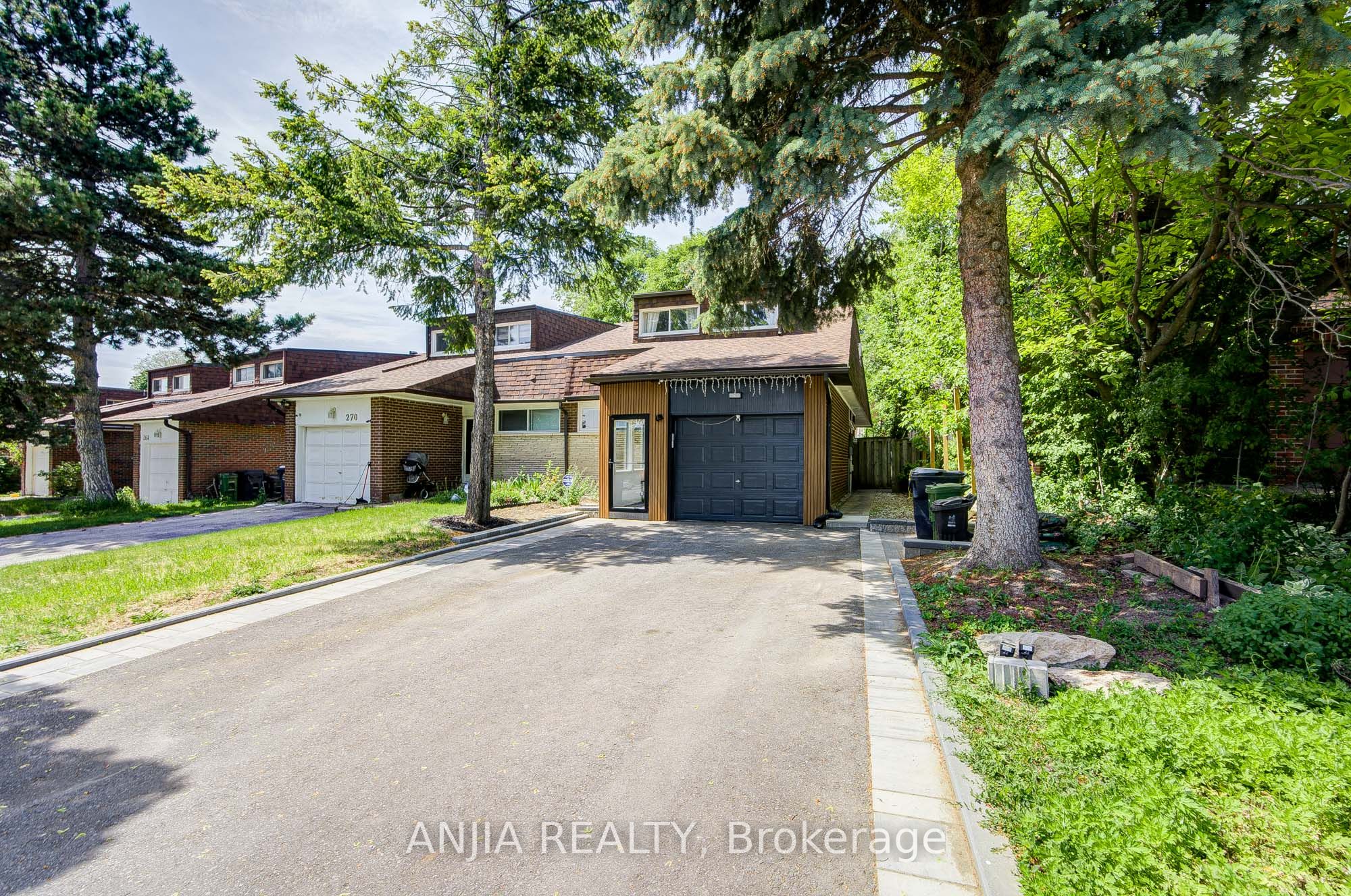 Photo 1 of 50 — 272 McNicoll Avenue, Toronto, ON M2H 2C7