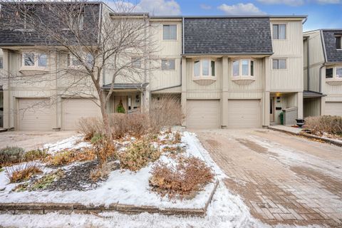 1060 Walden Circle 50 Mississauga ON L5J 4J9