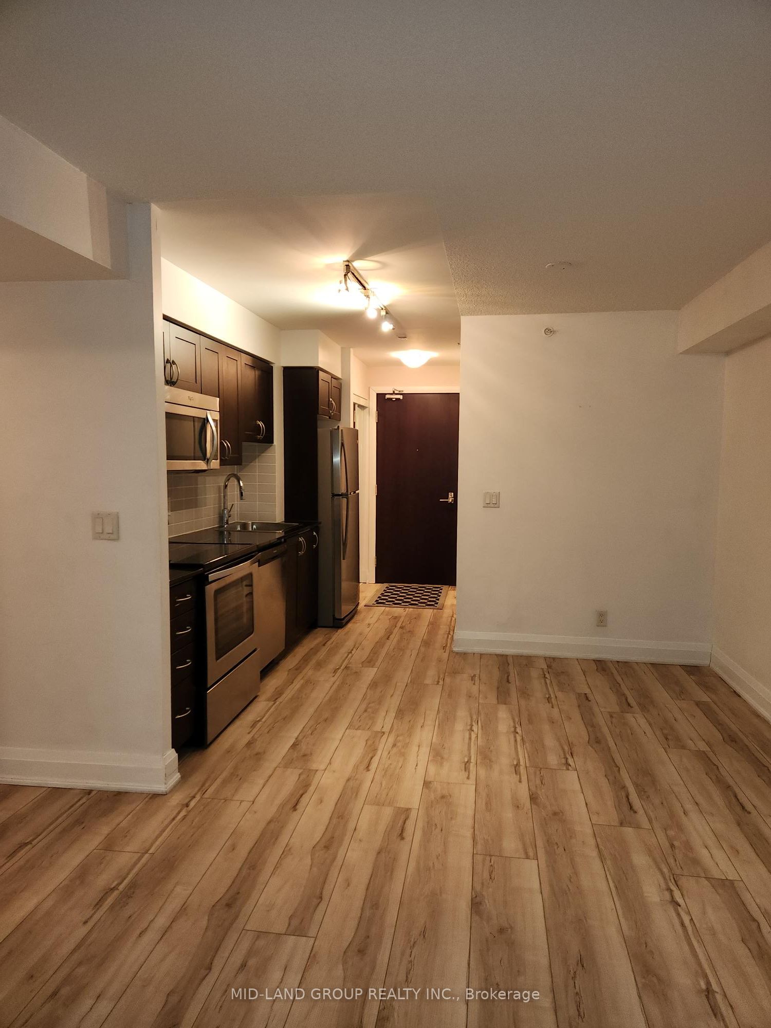 370 Highway 7 Road E 603