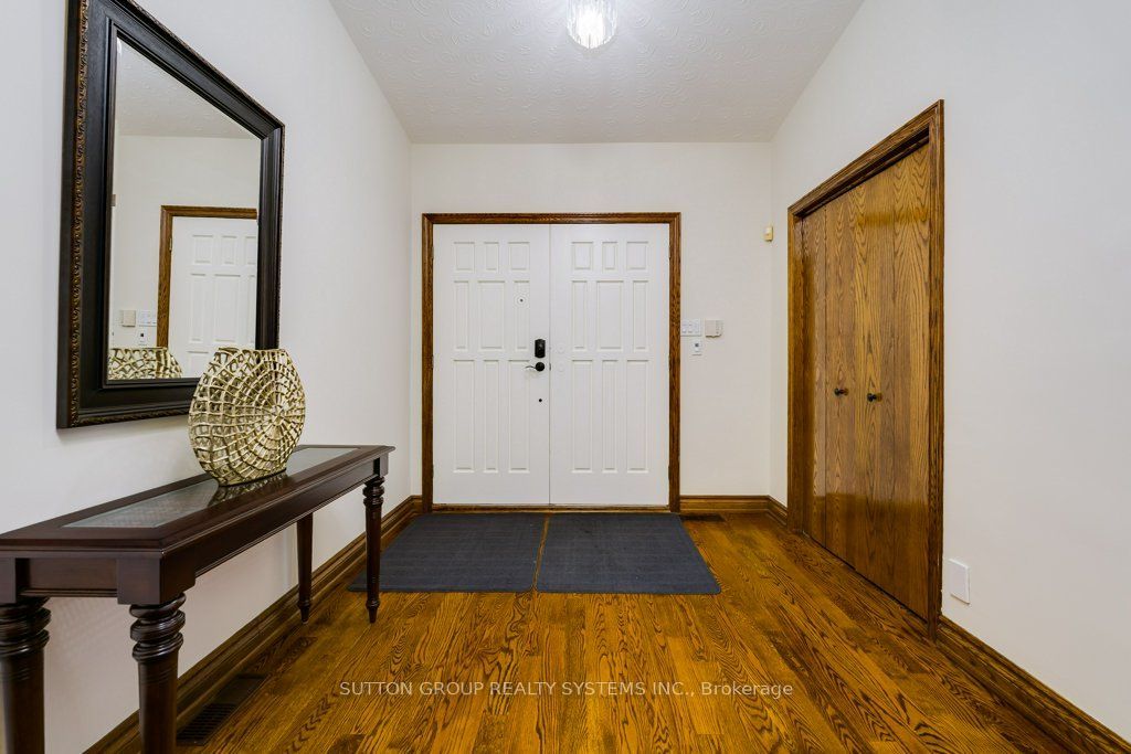 Photo of 93 Poplar Heights Drive, Toronto, ON M9A 4Z3 (MLS # W13751660)