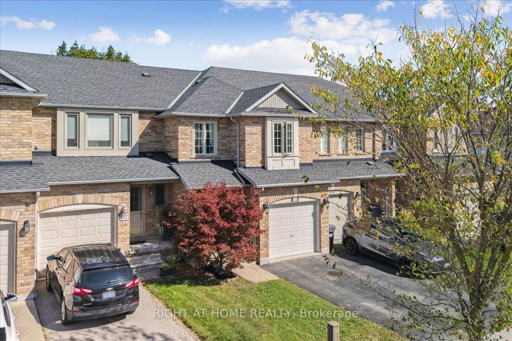 Photo of 555 Taylor Crescent, Burlington, ON L7L 6J7 (MLS # W12932188)