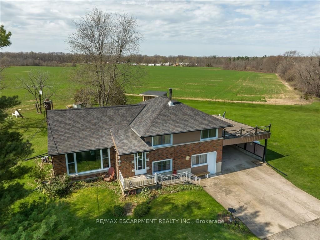 Photo of 3542 Fifteenth Street, Lincoln, ON L2R 6P7 (MLS # X13050678)