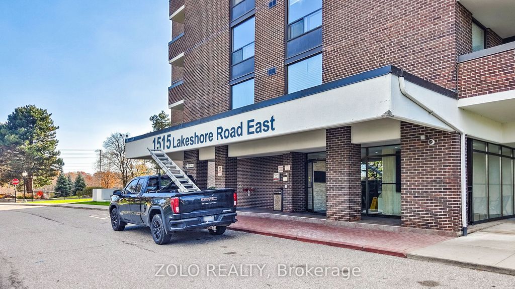 Photo of 1515 Lakeshore Road E #1509, Mississauga, ON L5E 3E3 (MLS # W12588134)