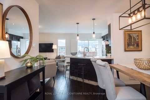 1065 Nadalin Heights Milton ON L9T 8H4