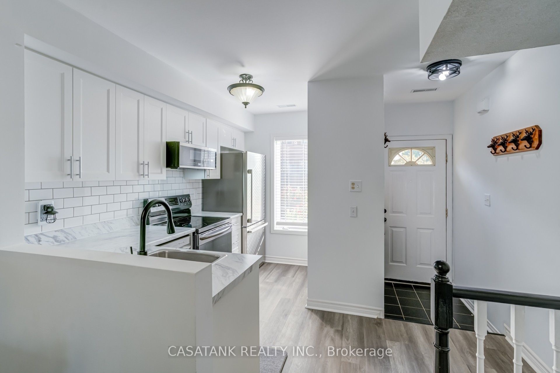 3895 Doug Leavens Boulevard 10