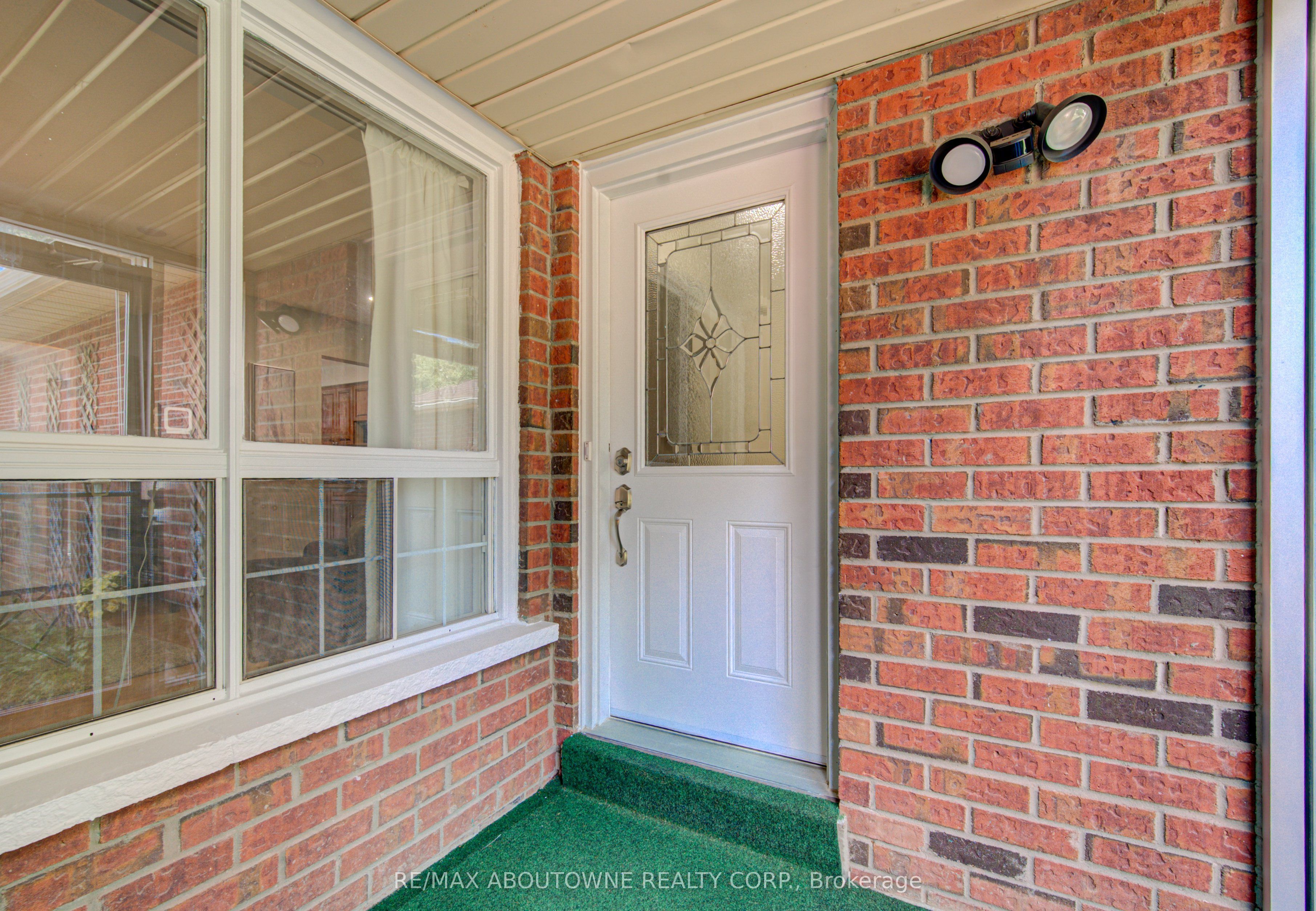 1140 Avondale Drive