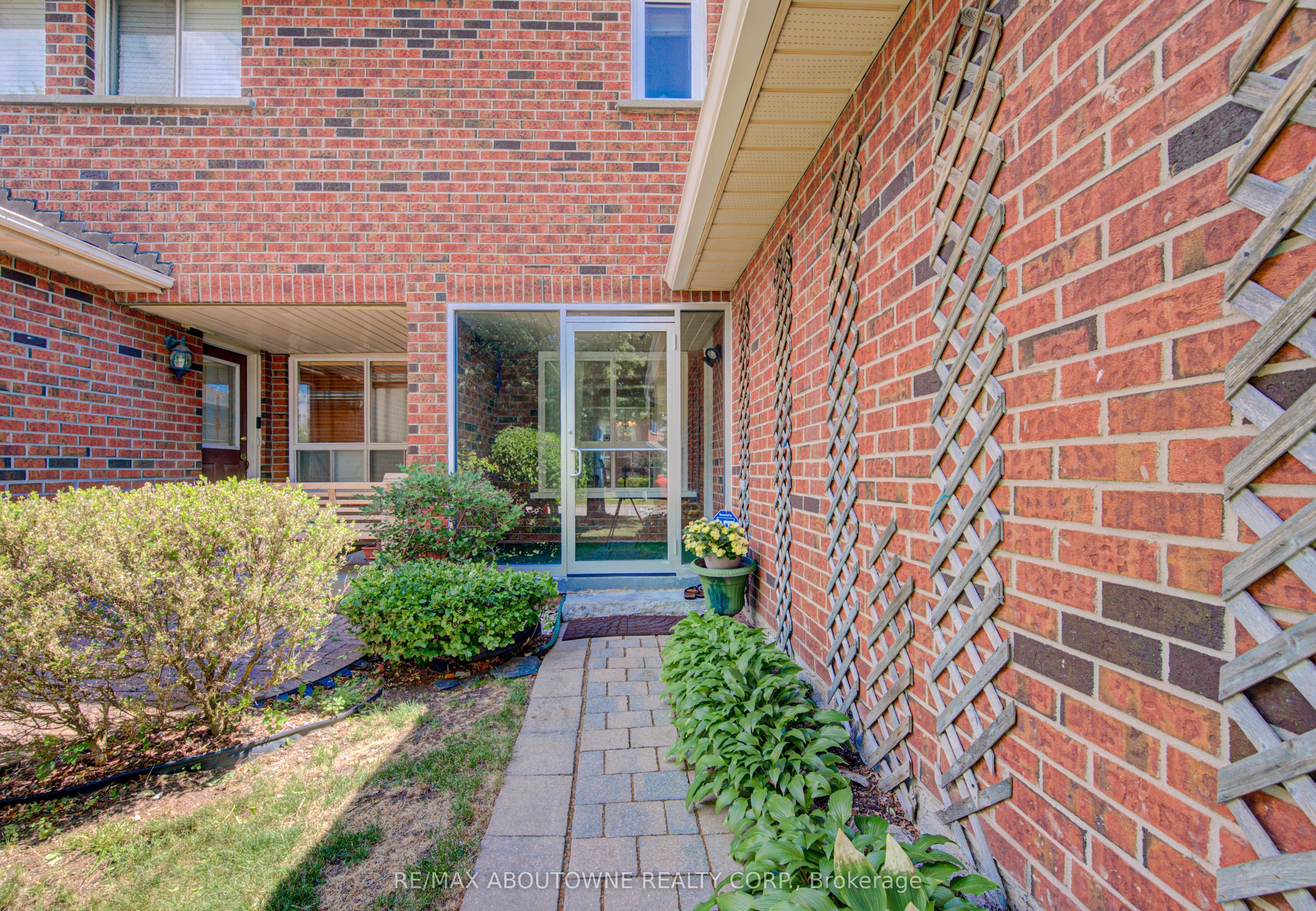 1140 Avondale Drive