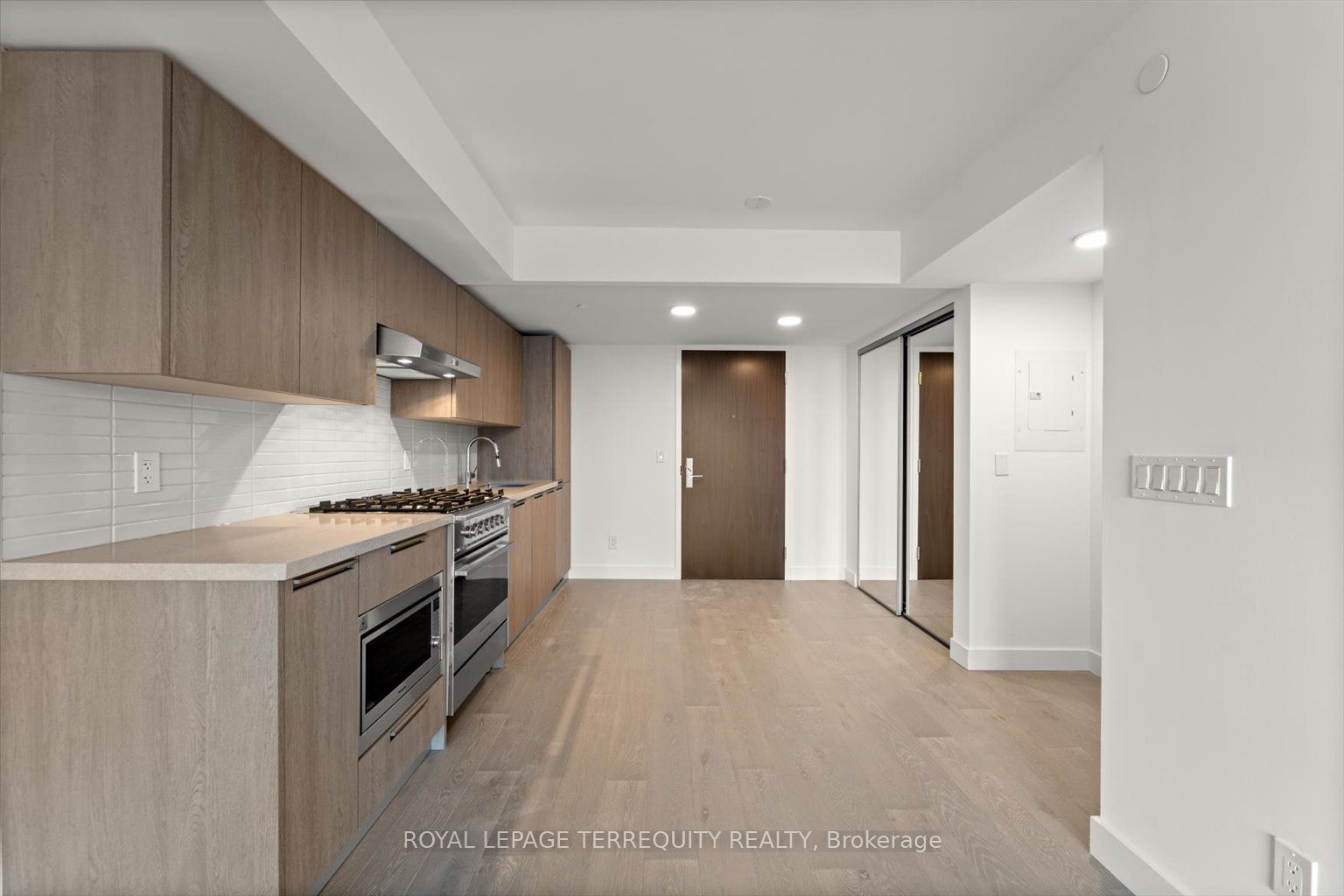 160 Kingsway Crescent 213