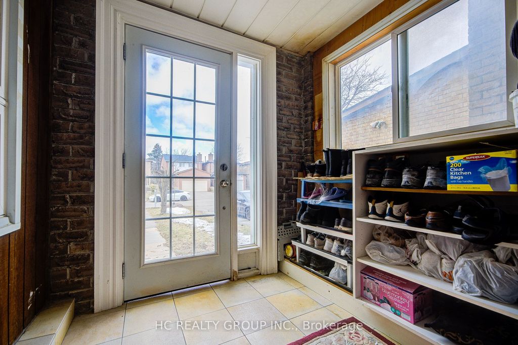 Photo of 21 Appleby Crescent, Markham, ON L3R 4K9 (MLS # N12879070)