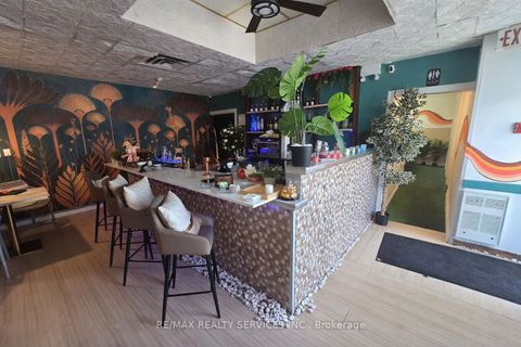 369 Keele Street Toronto ON M6P 1Y9