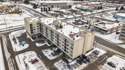 Property photo of 160 wellington street e 508, aurora, ON l4g 1j3