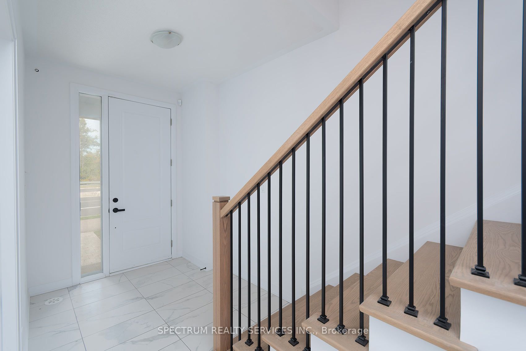 110 De La Roche Drive