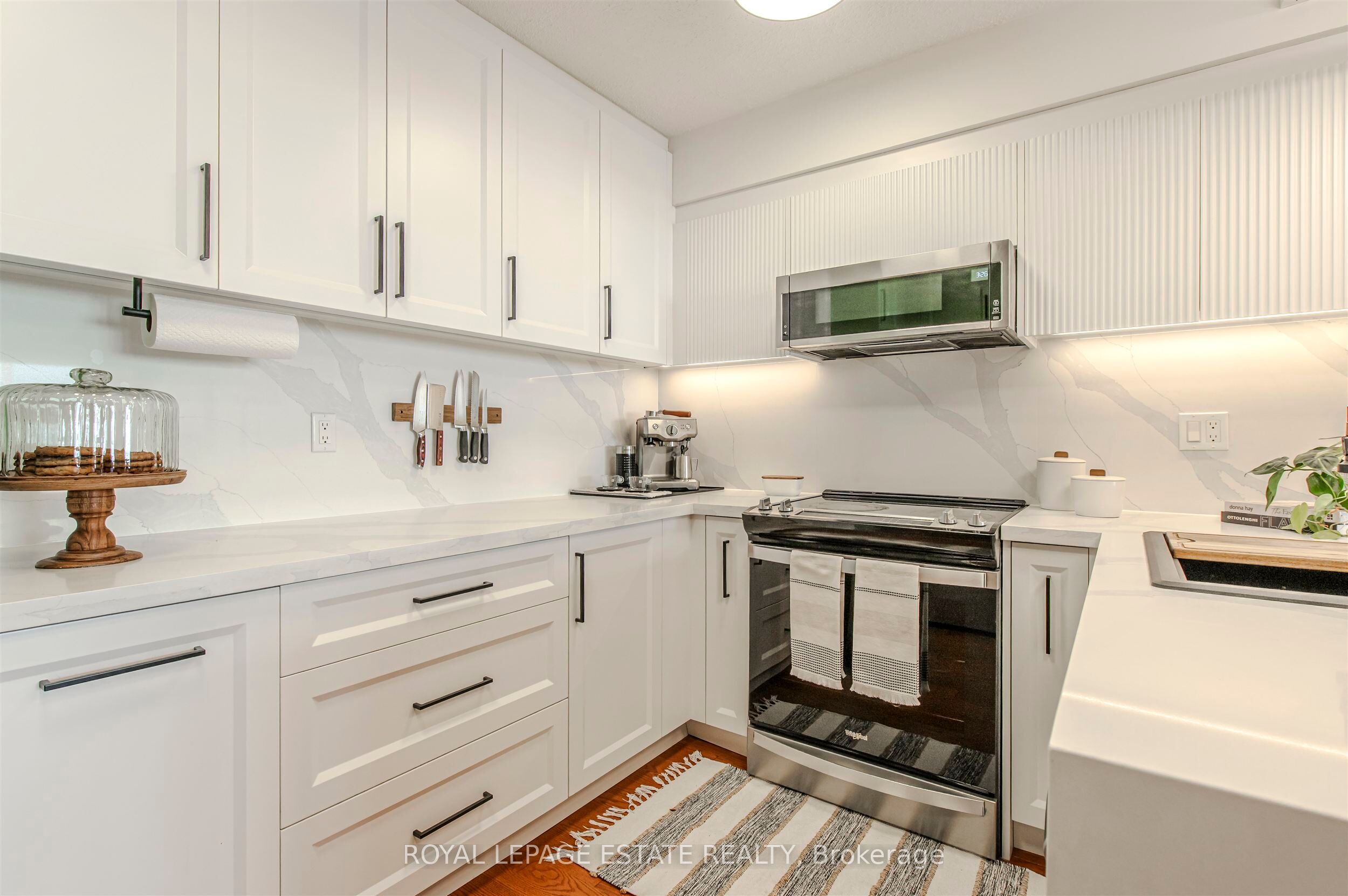 1209 Queen Street E 32