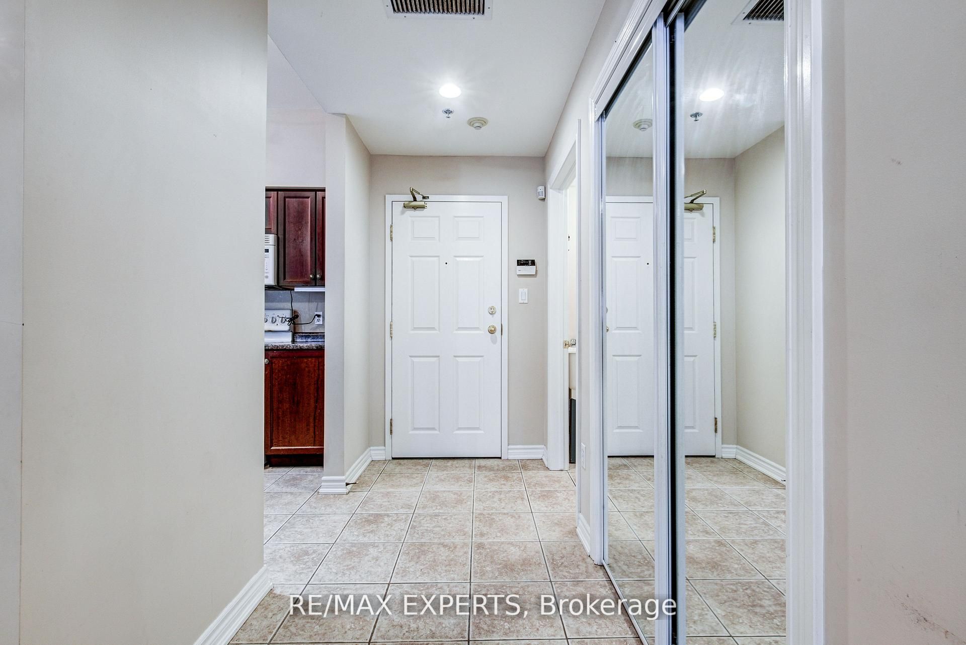 391 Plains Road E 102