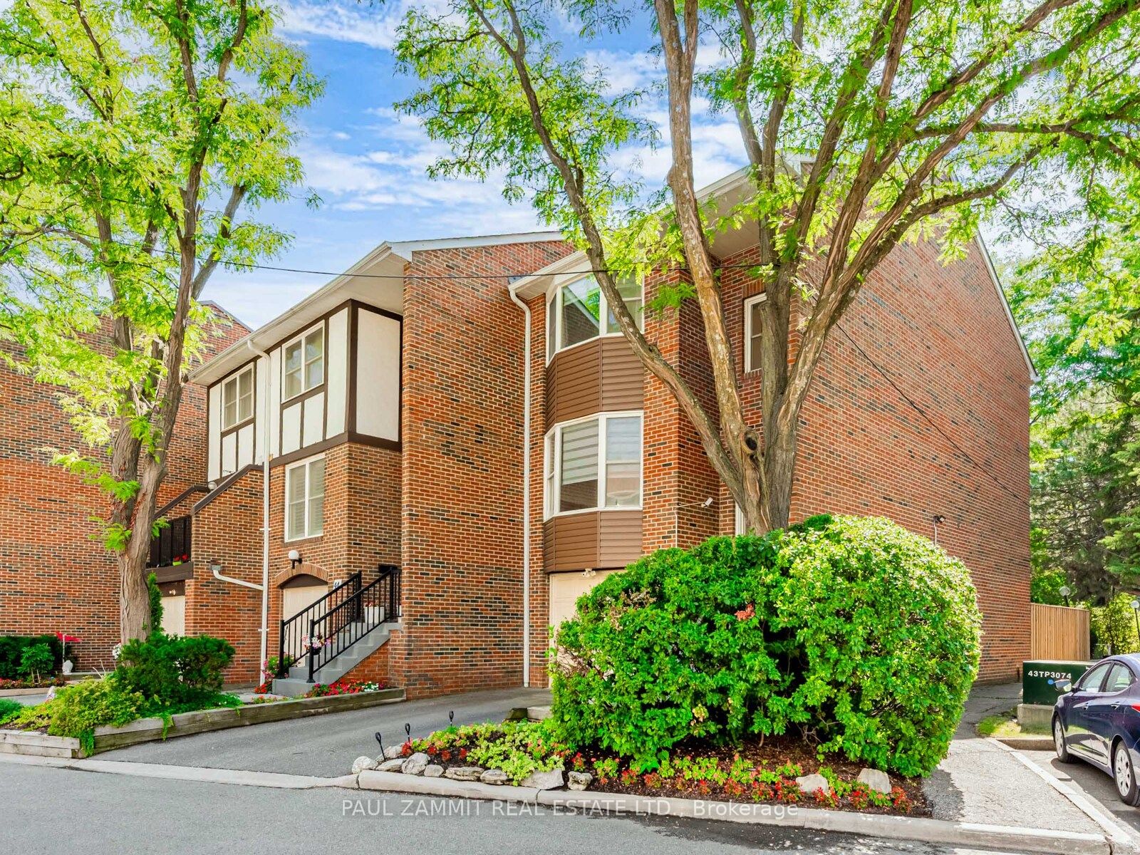 42 Windsor Court Road