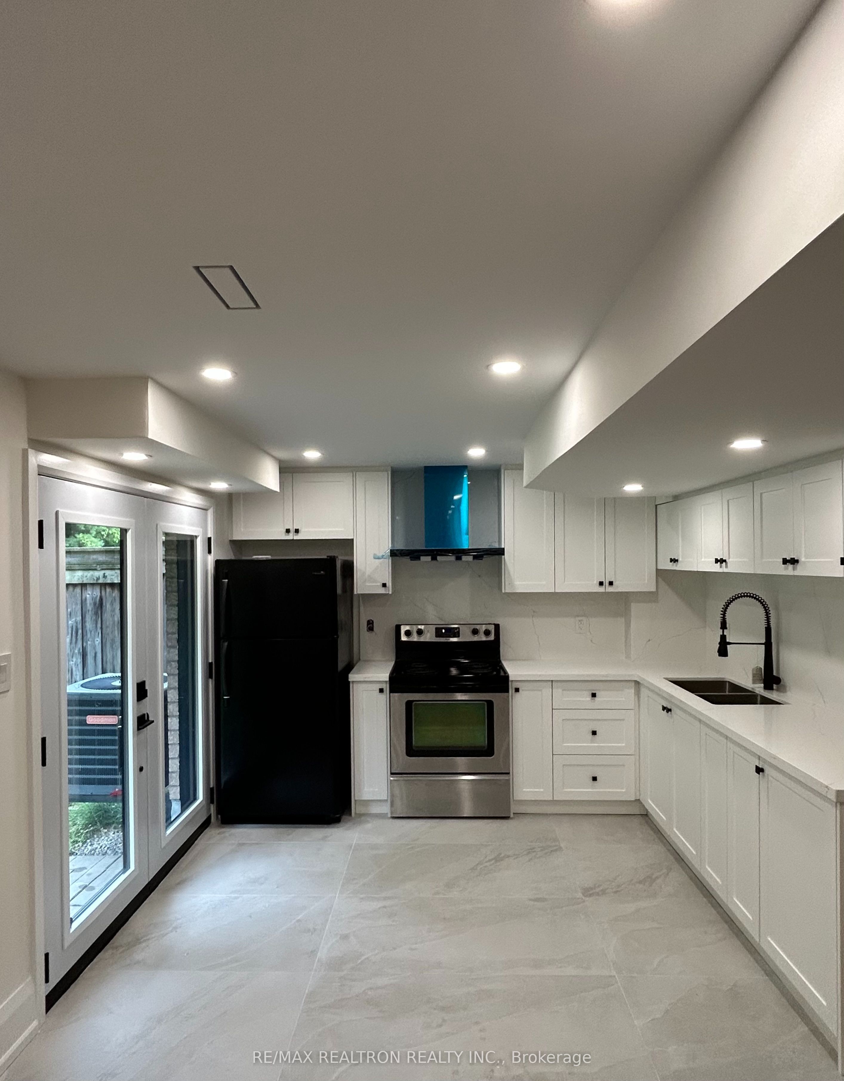 155 Smoothwater Terrace