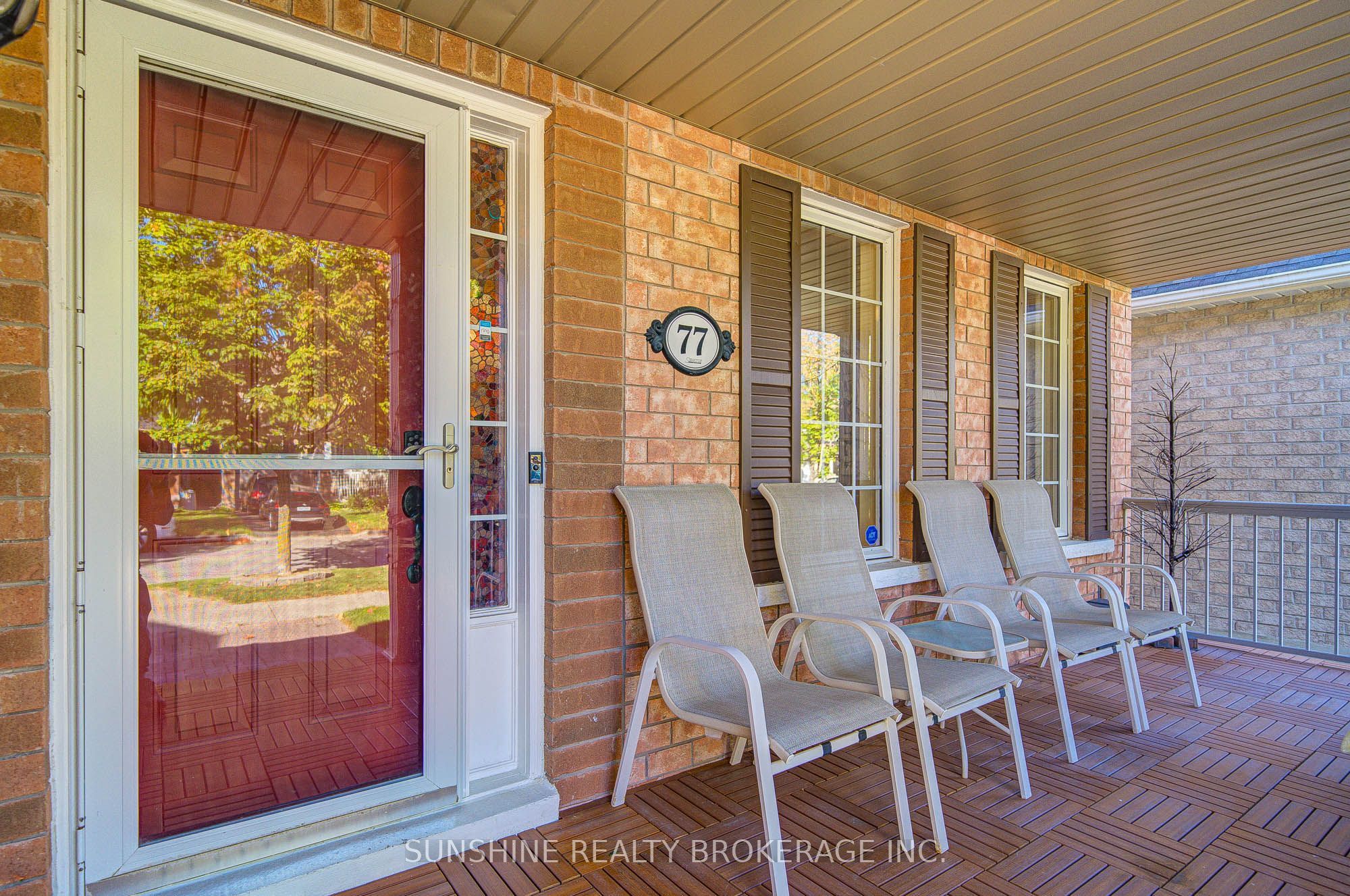 77 Sunburst Crescent
