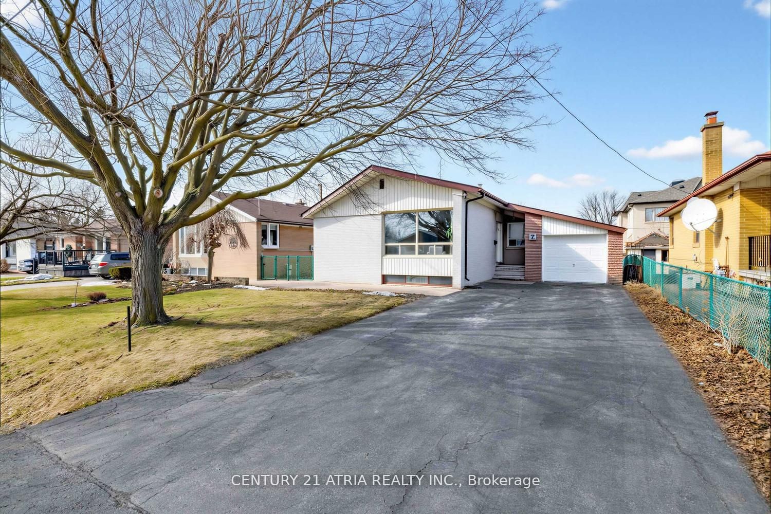 7 Rockport Crescent