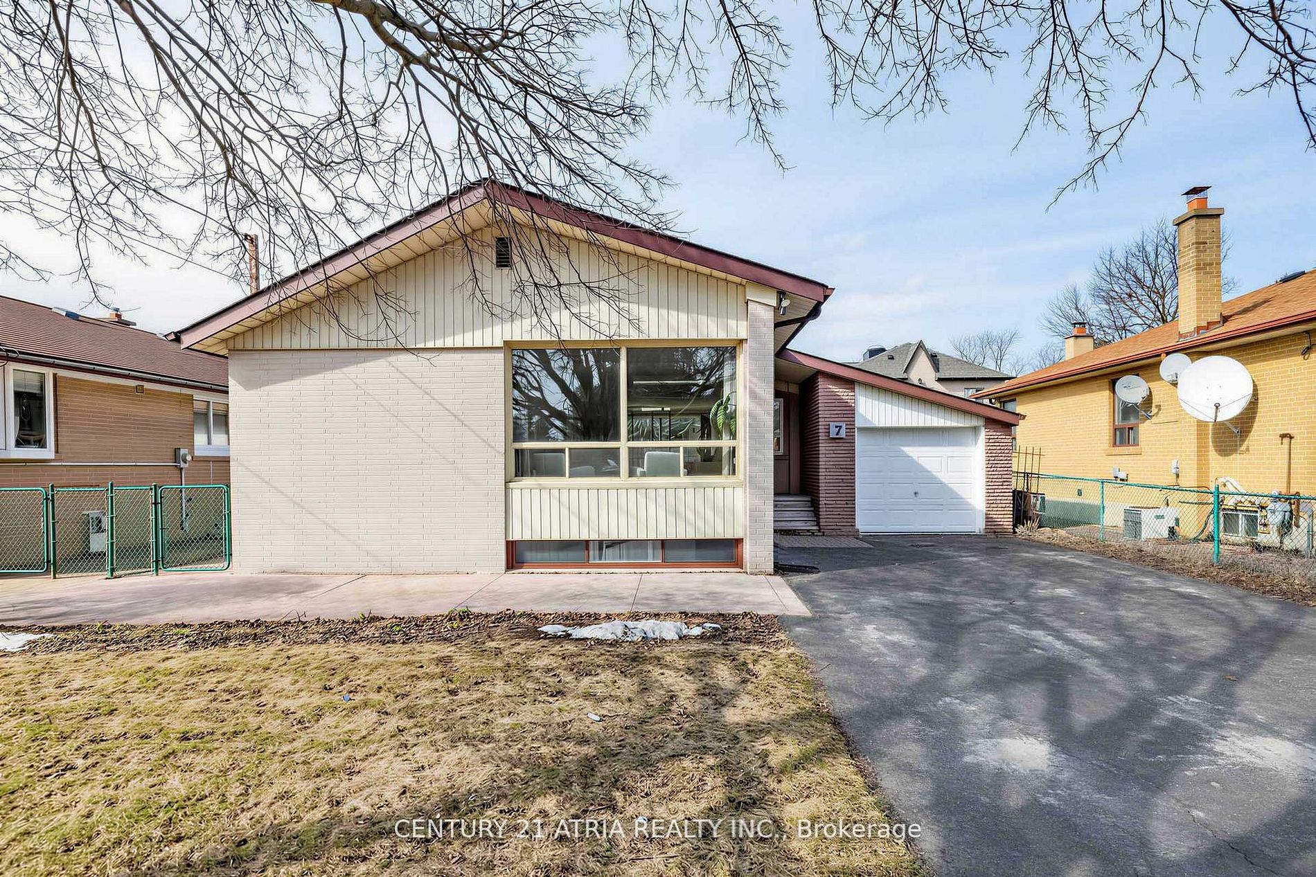 7 Rockport Crescent