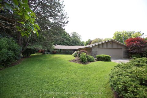 Photo of 91 Forest Grove Drive, Toronto, ON M2K 1Z4 (MLS # C12426000)