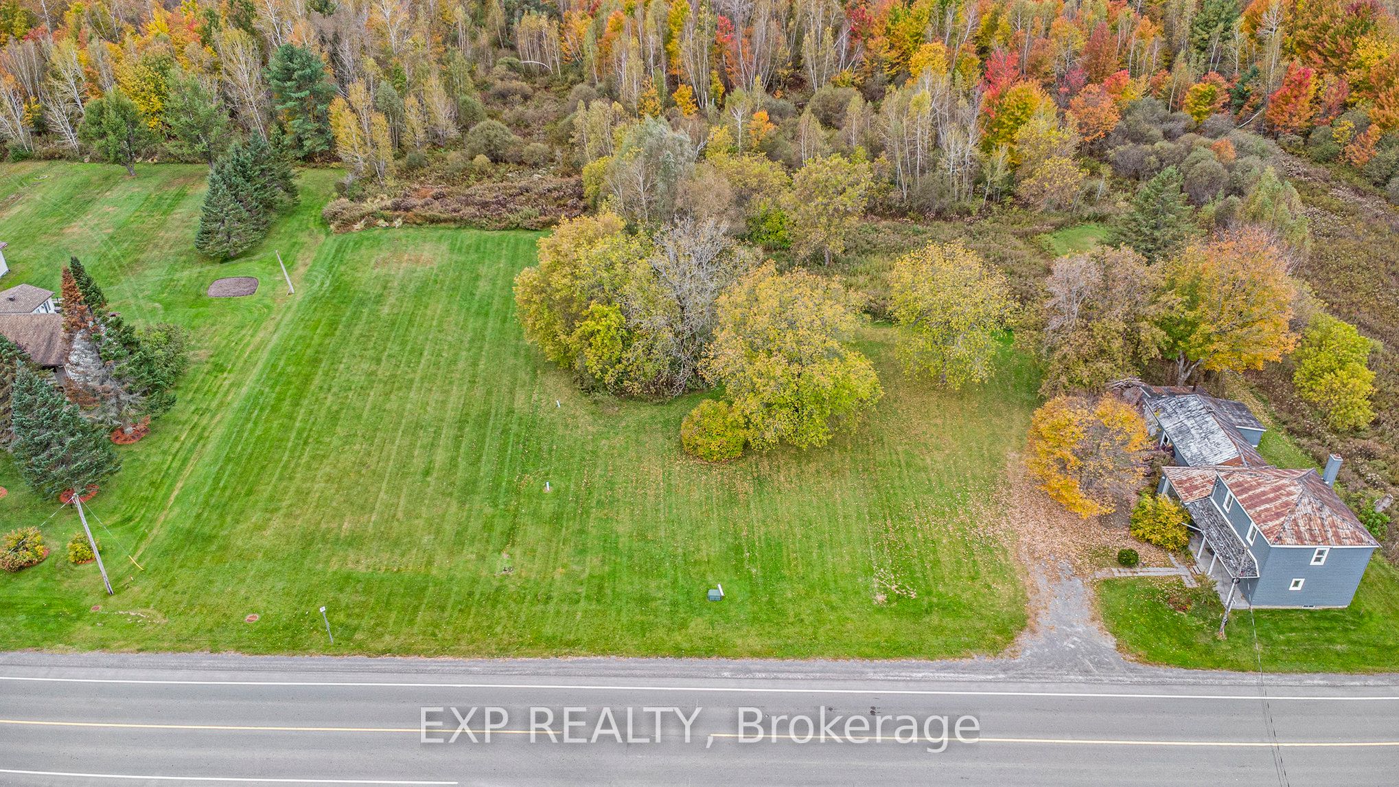 Photo 1 of 10 — 620 LIMOGES Road A, The Nation, ON K0A 2M0