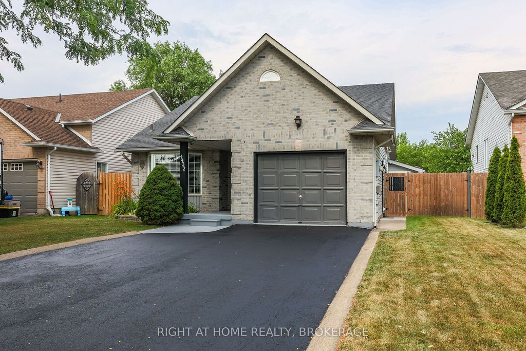 Photo of 4432 Dennis Avenue, Lincoln, ON L0R 1B5 (MLS # X12458051)