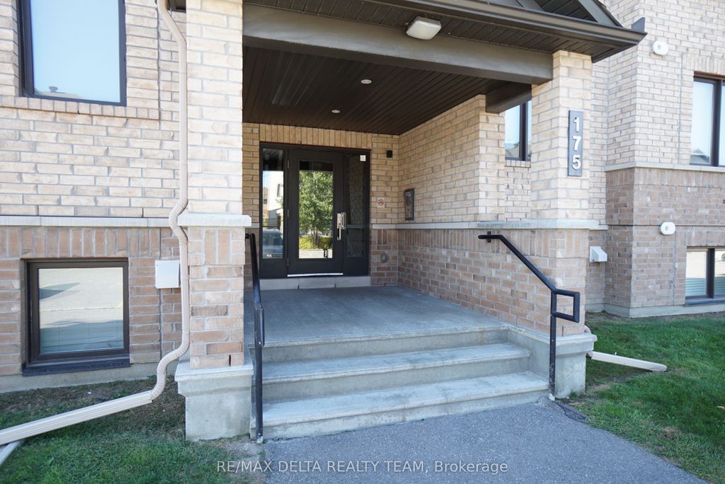 Photo of 175 Bluestone Private #1, Orleans - Cumberland and Area, ON K4A 0X7 (MLS # X12747662)