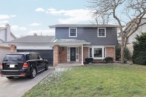 144 All Saints Crescent Oakville ON L6J 5Y8