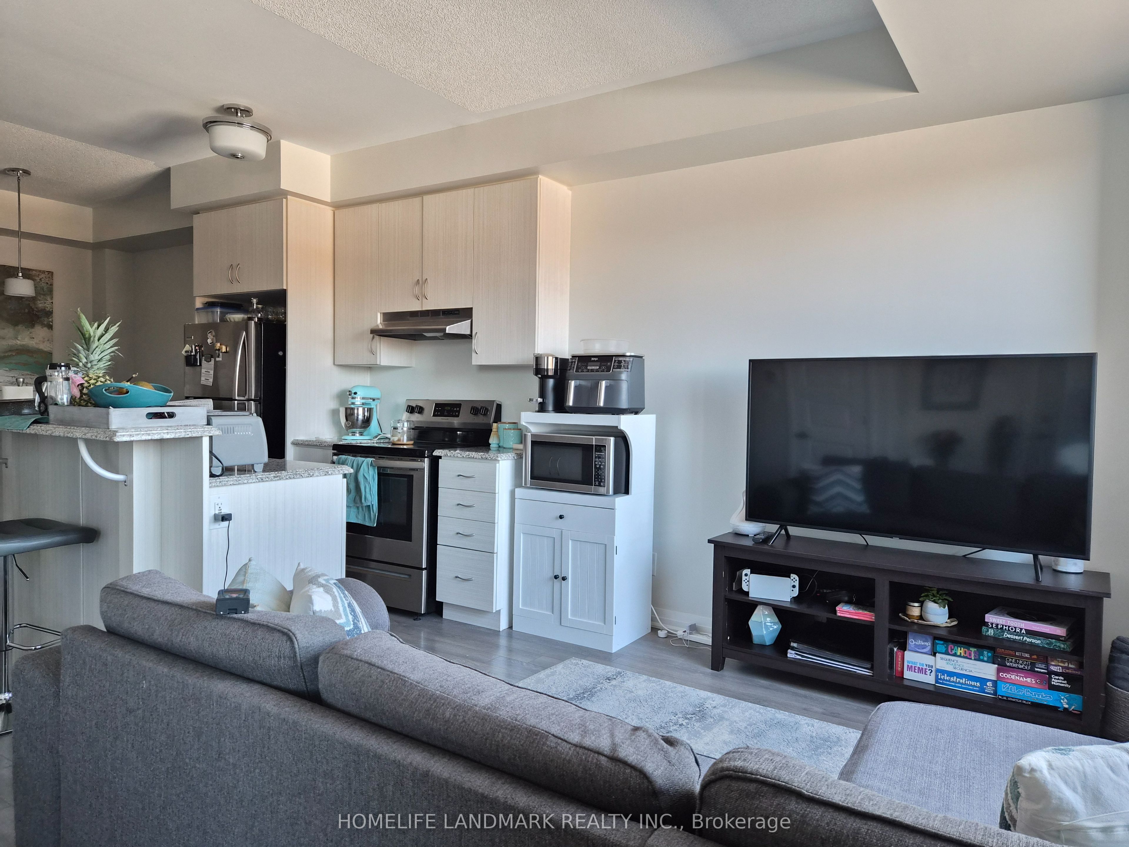 2 Adam Sellers Street 213