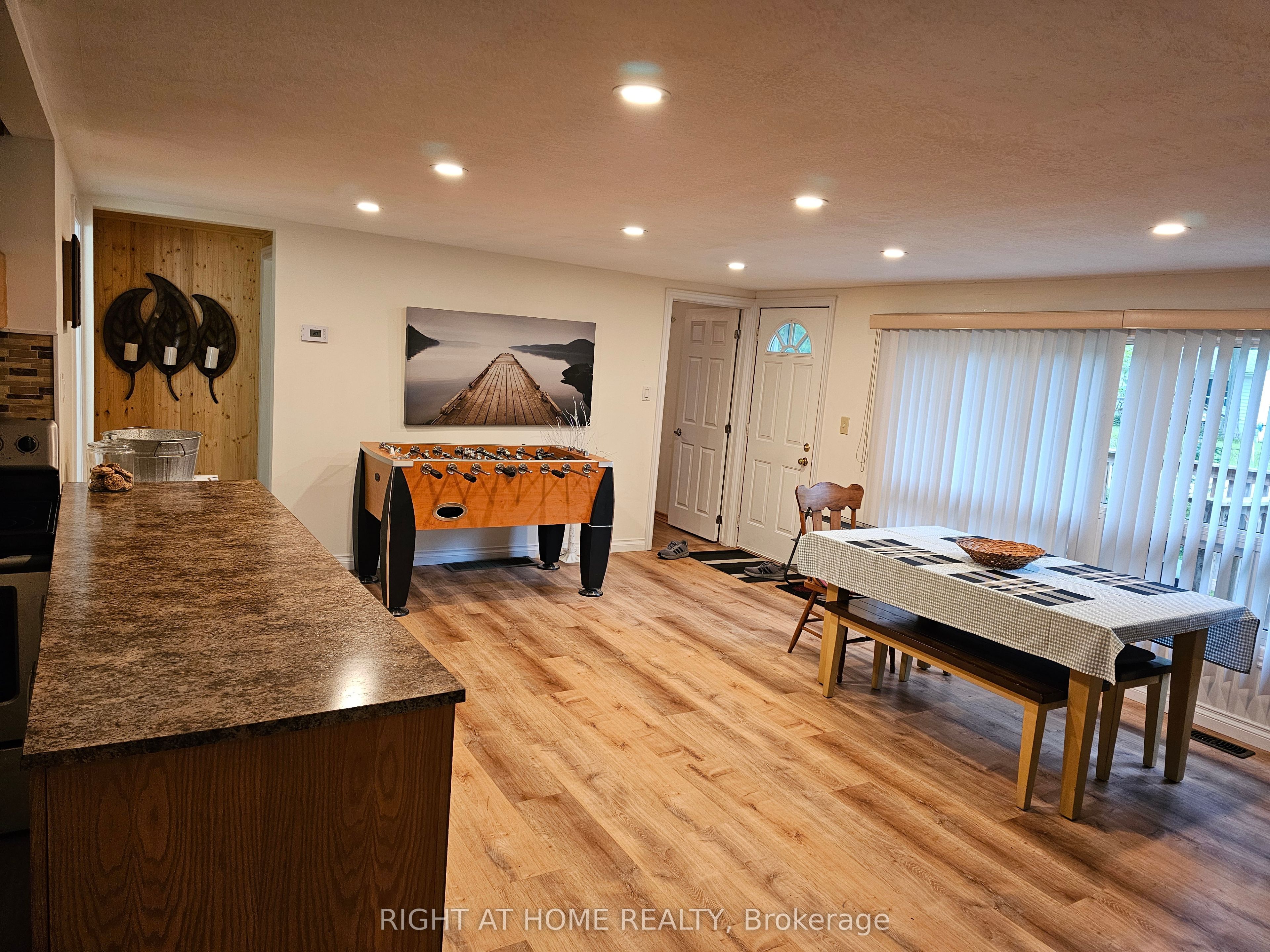 Photo 1 of 26 — 45 Heda Drive, Tiny, ON L9M 0B3