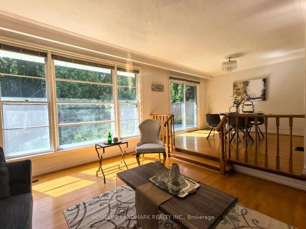 Photo of 11 Drakefield Road, Markham, ON L3P 1G6 (MLS # N12501402)