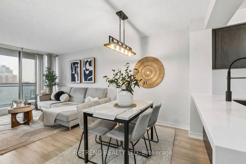 Photo of 310 Red Maple Road #602, Richmond Hill, ON L4C 0T7 (MLS # N12968776)