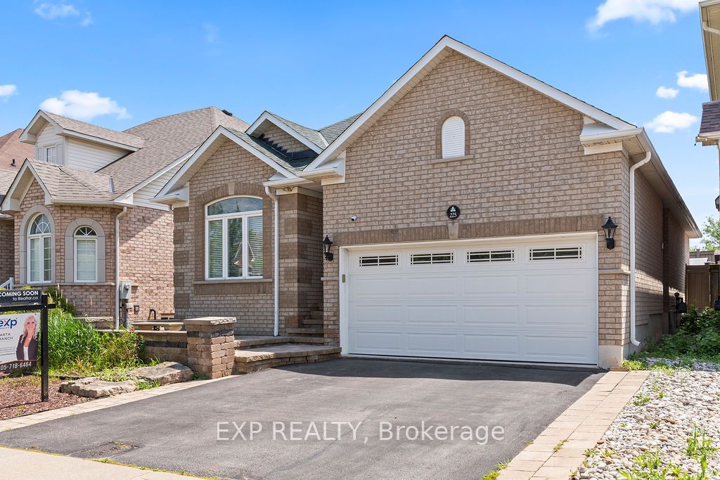 225 Ellis Crescent