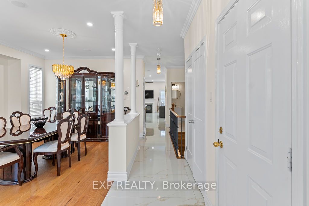 225 Ellis Crescent
