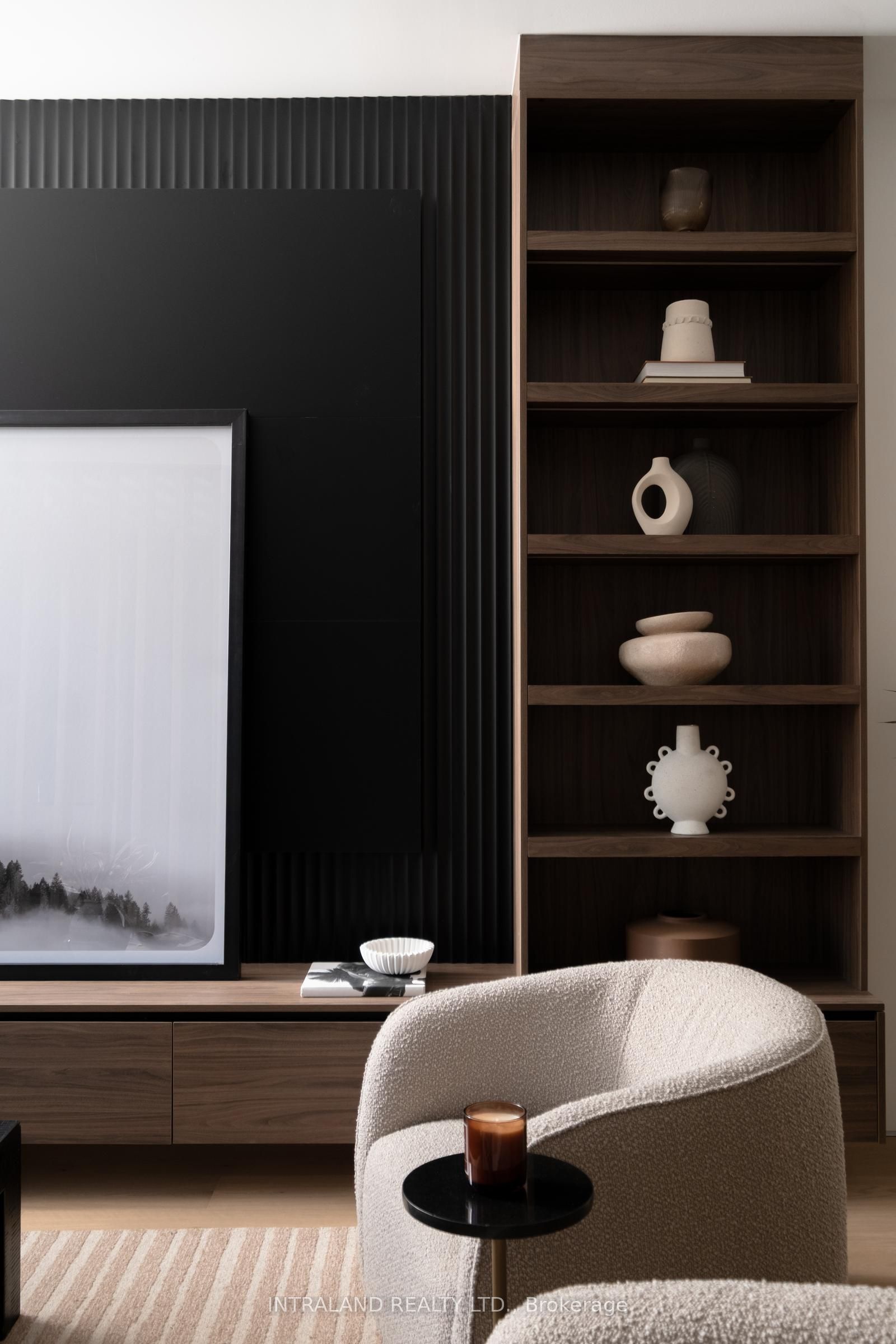 741 Richmond Street W