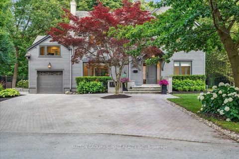 1100 Cedar Grove Boulevard Oakville ON L6J 2C4