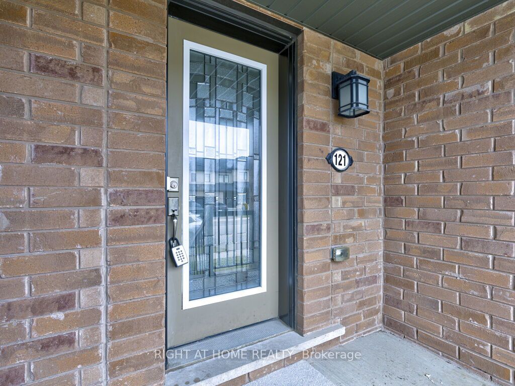 Photo of 121 Scarletwood Street, Hamilton, ON L8J 0K8 (MLS # X12809766)