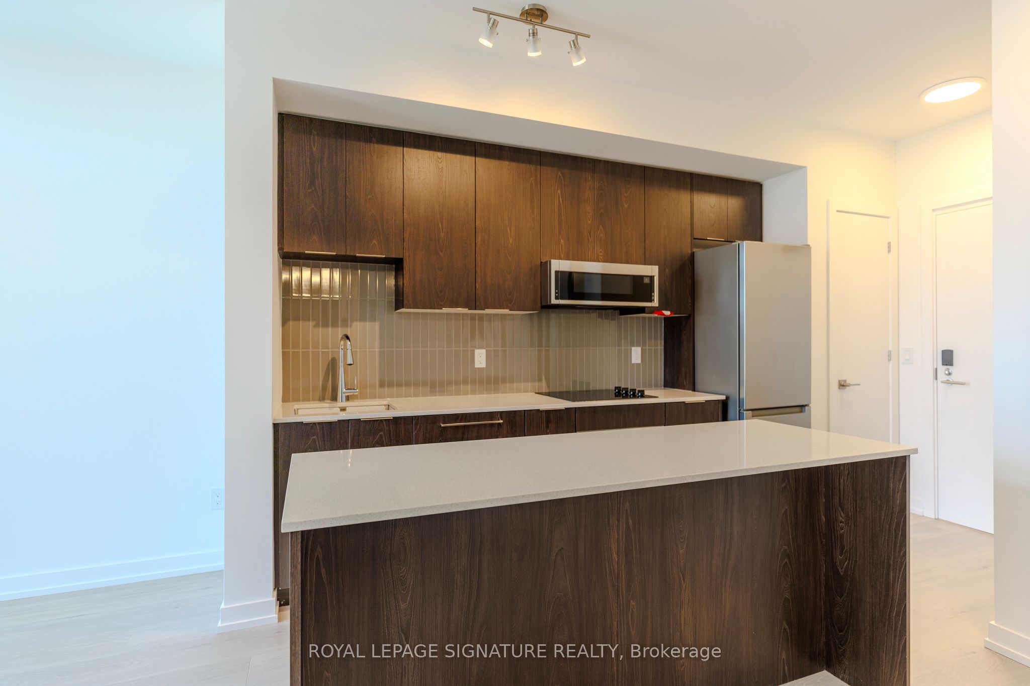 2501 Saw Whet Boulevard 635