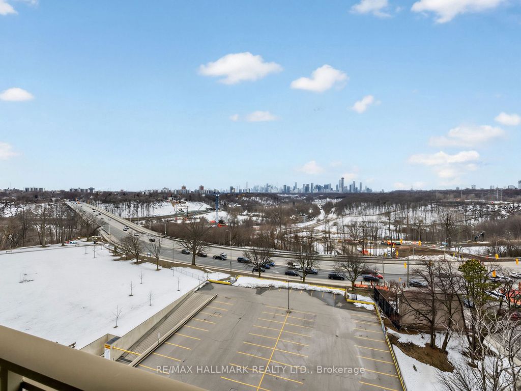 Photo of 1 Leaside Park Drive #724, Toronto, ON M4H 1R1 (MLS # C12896052)