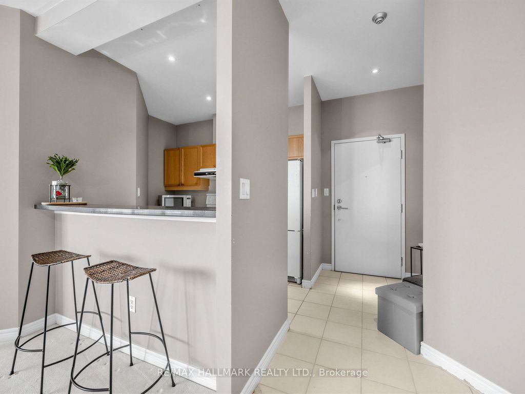 Photo of 1 Leaside Park Drive #724, Toronto, ON M4H 1R1 (MLS # C12896052)