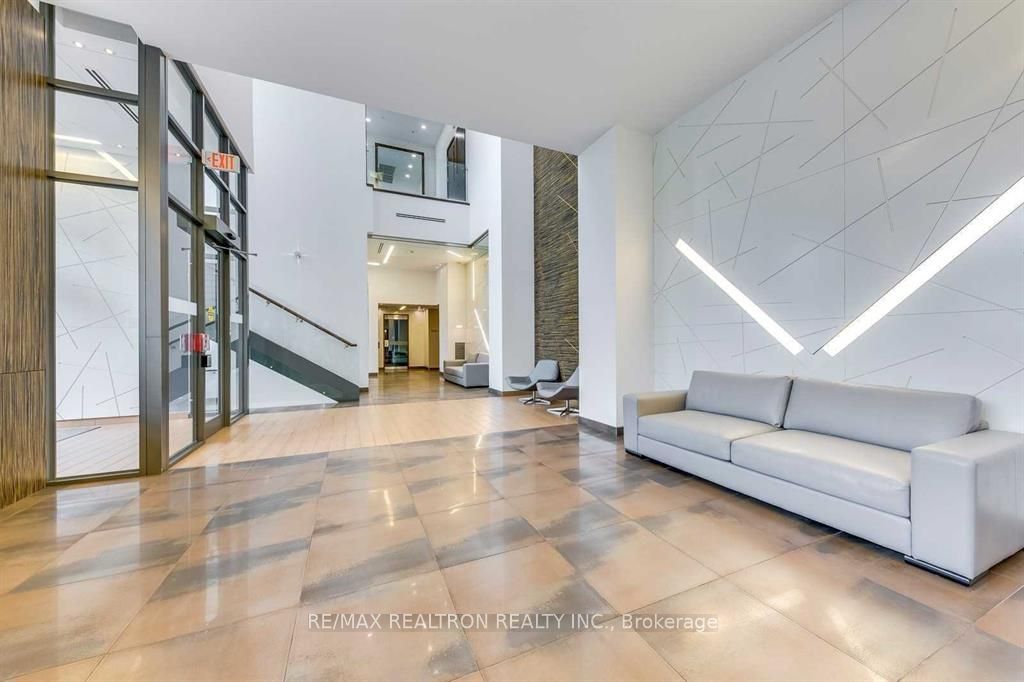 277 South Park Road 220