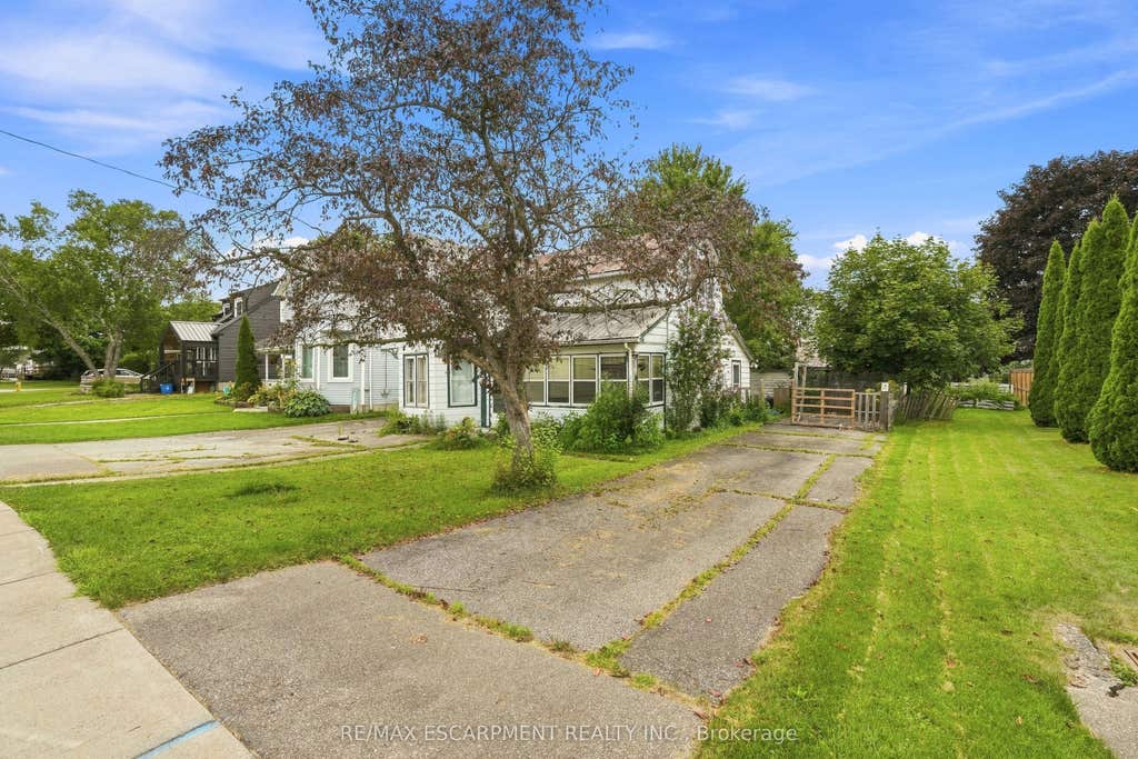 Photo of 2023 Main Street S, Haldimand, ON N0A 1J0 (MLS # X13703600)