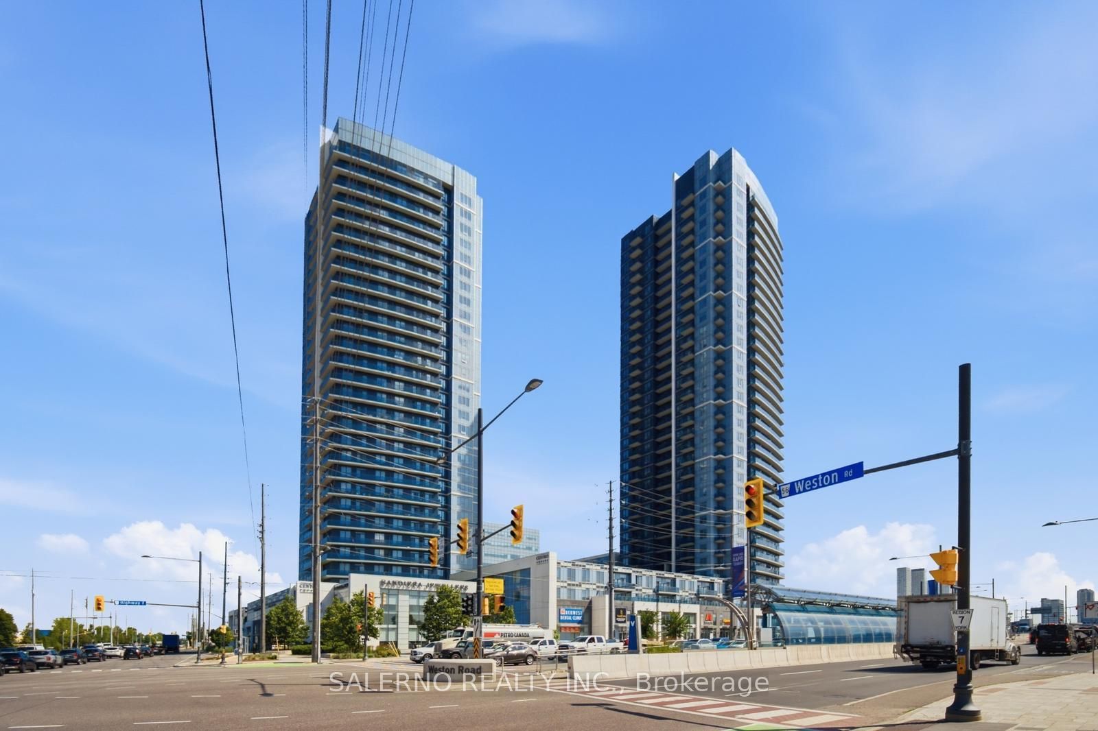 Photo 1 of 39 — 3600 Highway 7 N/A 209, Vaughan, ON L4L 0G7