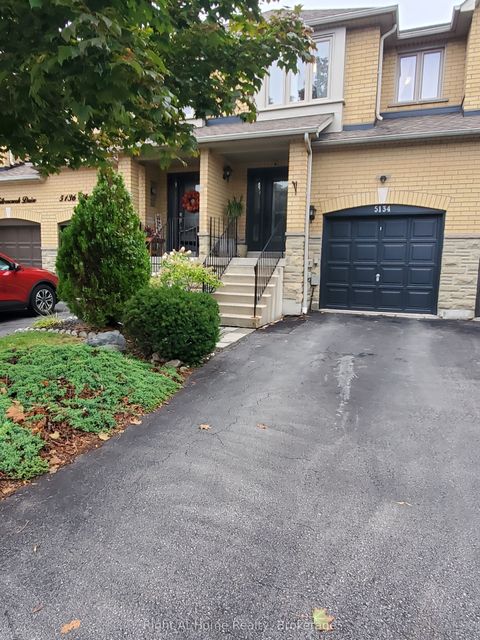 5134 Silvercreek Drive Burlington ON L7L 6K6