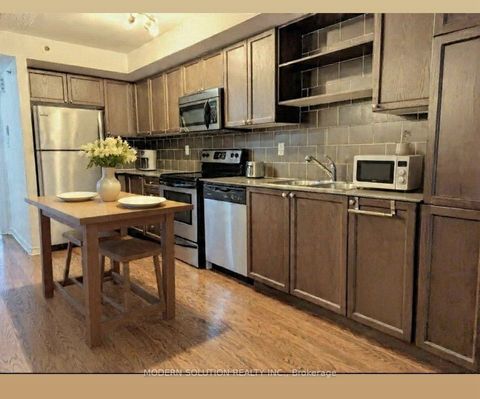 70 Munro Street 3 Toronto ON M4M 2S9