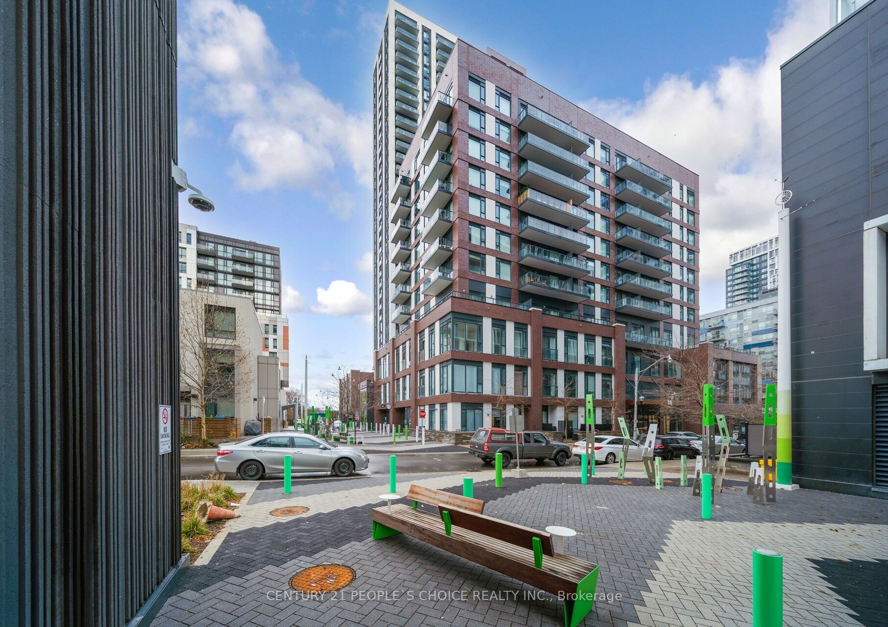 35 Tubman Avenue 323