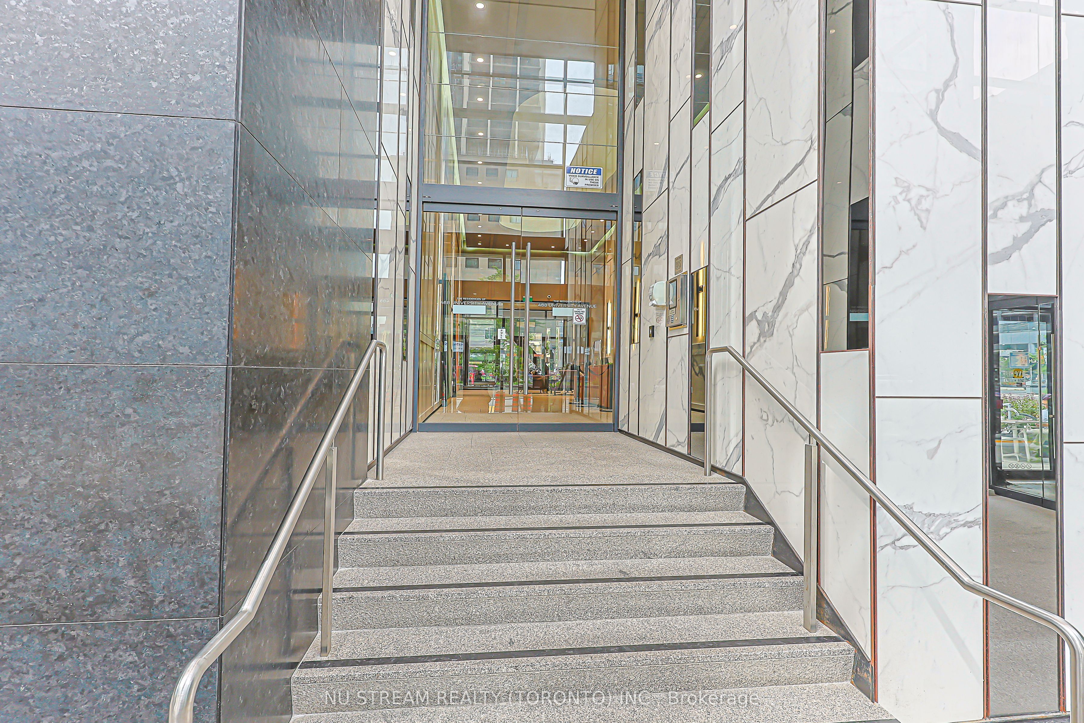 488 University Avenue 4608