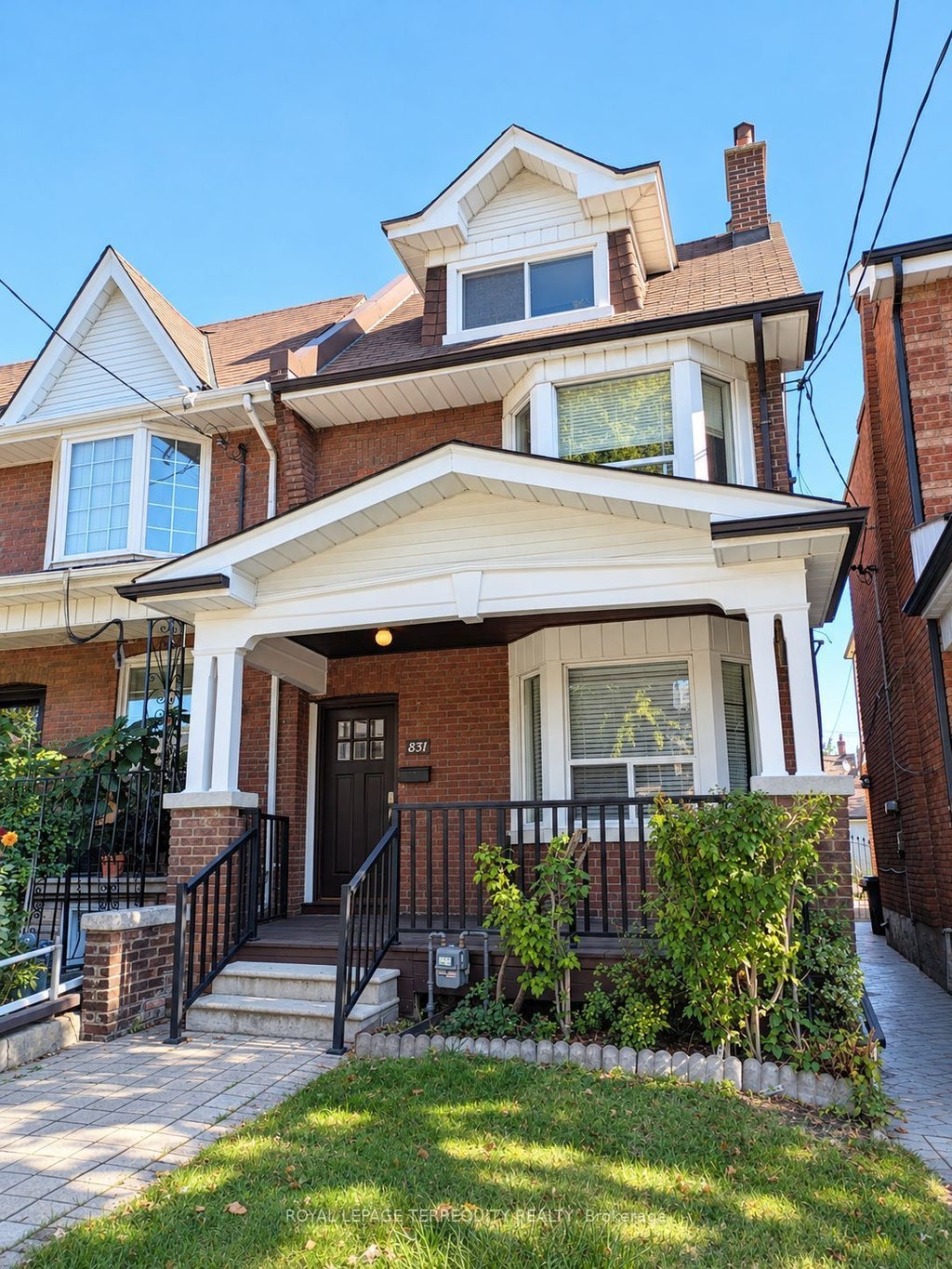 Photo of 831 Shaw Street, Toronto, ON M6G 3L9 (MLS # W14108272)