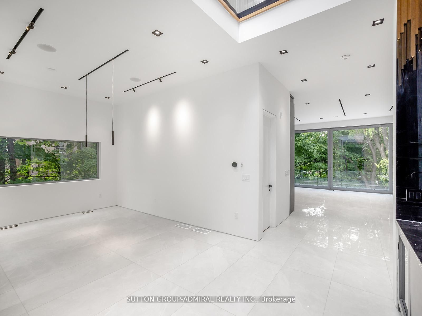 157 Old Forest Hill Road